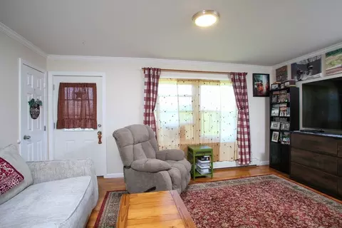 Living - 472 0 East Hoosac St, Adams, MA 01220 photo 1 of 2