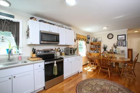Kitchen - 472 0 East Hoosac St, Adams, MA 01220 photo 1 of 2