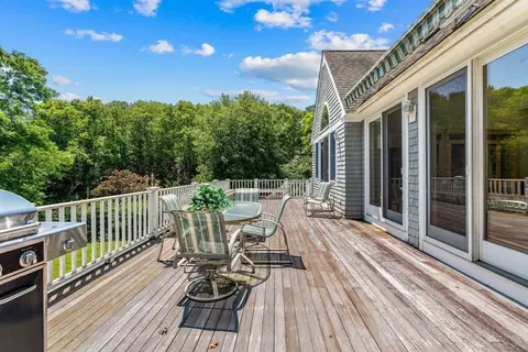 14 Glenneagle Dr, Mashpee, MA 02649 photo 18