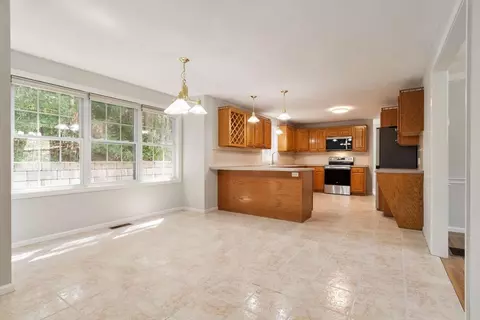 15 Marks Way, Maynard, MA 01754 photo 6