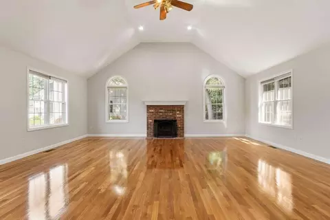 15 Marks Way, Maynard, MA 01754 photo 10