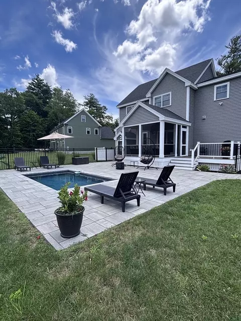 33 North St, Danvers, MA 01923 photo 5