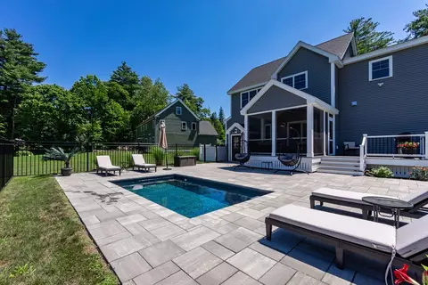 Exterior - 33 North St, Danvers, MA 01923 photo 12 of 16