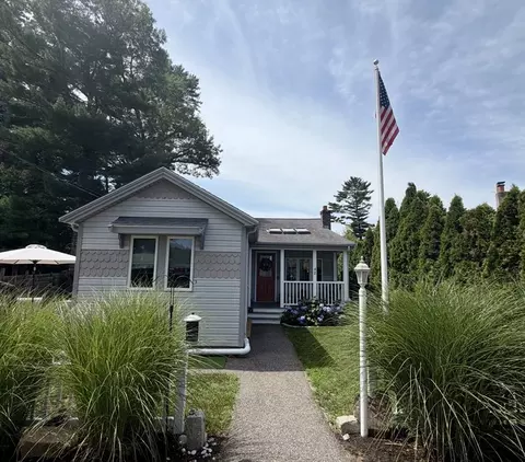 42 Crystal Lake Dr, Carver, MA 02330