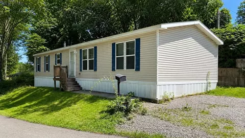 1 Breezy Bnd, Auburn, MA 01501