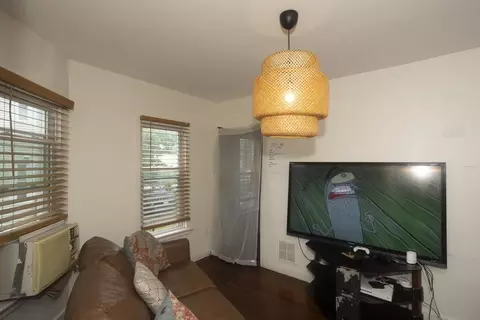 10 Monroe St, Springfield, MA 01109 photo 6