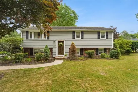 563 Summer St, East Bridgewater, MA 02333