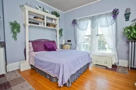 Bedroom - 127-129 Thompson St, Springfield, MA 01109 photo 6 of 6