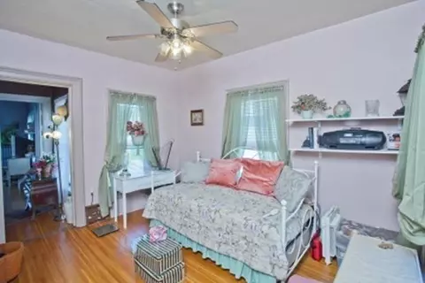 Bedroom - 127-129 Thompson St, Springfield, MA 01109 photo 4 of 6