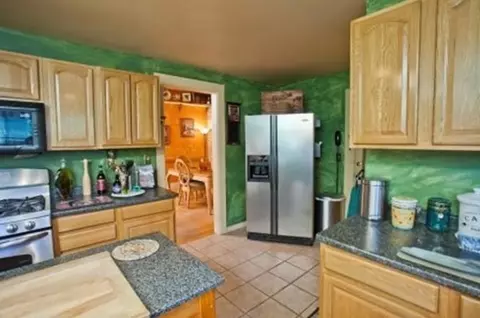 Kitchen - 127-129 Thompson St, Springfield, MA 01109 photo 3 of 6