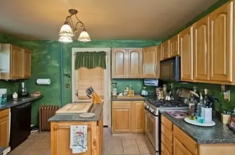 Kitchen - 127-129 Thompson St, Springfield, MA 01109 photo 4 of 6