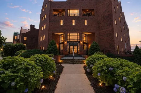 44 Elm #102, Worcester, MA 01609