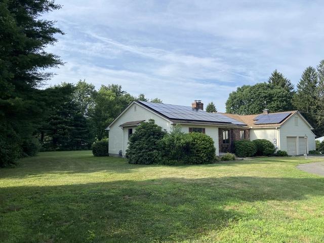 53 Hampden Rd, East Longmeadow, MA 01028