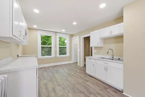 282 White St, Springfield, MA 01108 photo 23
