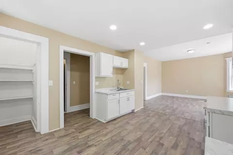 282 White St, Springfield, MA 01108 photo 22