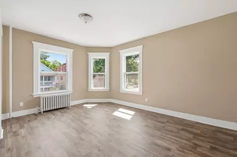 282 White St, Springfield, MA 01108 photo 27