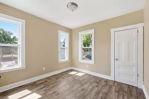 282 White St, Springfield, MA 01108 photo 26