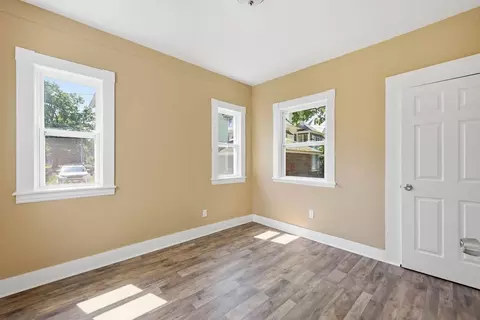 282 White St, Springfield, MA 01108 photo 12