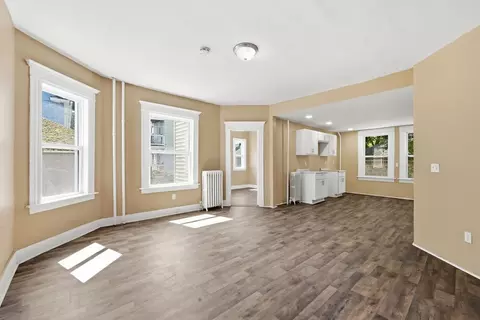 282 White St, Springfield, MA 01108 photo 11