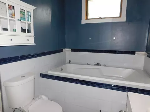 Bath - 11 Choate St, Fall River, MA 02723 photo 1 of 2