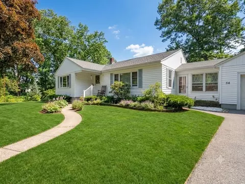 54 Colbert St, Leominster, MA 01453