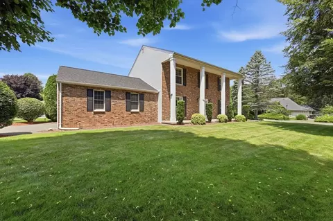 33 Kimberly Dr, South Hadley, MA 01075