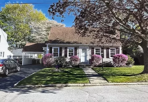 22 Evelyn St, New Bedford, MA 02745