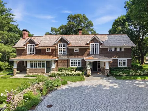 819 825 Monument St, Concord, MA 01742