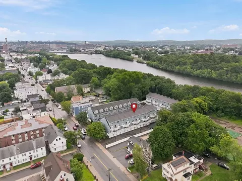 312 Water St #23, Lawrence, MA 01841