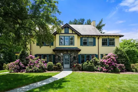 240 Windsor Rd, Waban, MA 02468