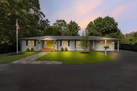 135 Fairview Ave, Brockton, MA 02301