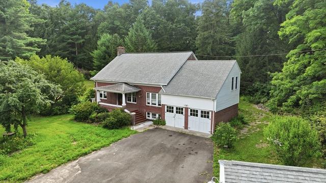303 E State St, Granby, MA 01033