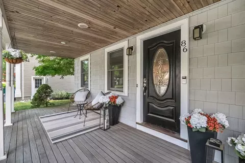 86 Grosvenor Rd, Needham, MA 02492 photo 4