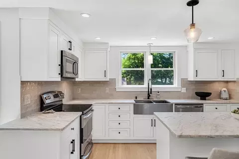 86 Grosvenor Rd, Needham, MA 02492 photo 11