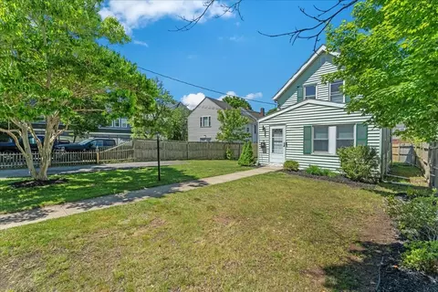 56 Congress Pl, Dedham, MA 02026 photo 3