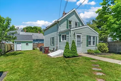 56 Congress Pl, Dedham, MA 02026 photo 2