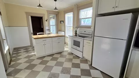336 Burncoat St, Worcester, MA 01606 photo 12