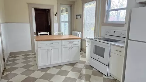 336 Burncoat St, Worcester, MA 01606 photo 14