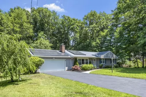 Exterior - 271 Brookwood Dr, Longmeadow, MA 01106 photo 2 of 7