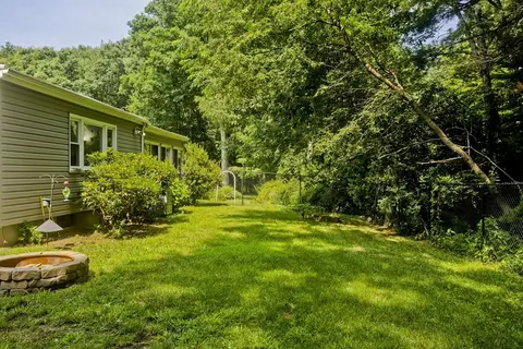 Exterior - 271 Brookwood Dr, Longmeadow, MA 01106 photo 7 of 7