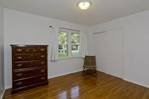 Bedroom - 271 Brookwood Dr, Longmeadow, MA 01106 photo 2 of 3