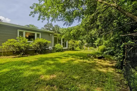 Exterior - 271 Brookwood Dr, Longmeadow, MA 01106 photo 6 of 7