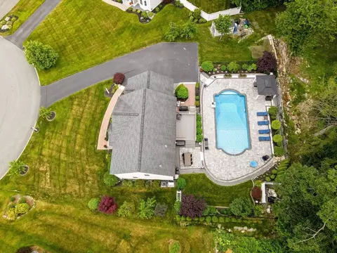 View/Area - 61 Saddle Rd, Dracut, MA 01826 photo 2 of 3