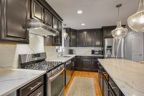 Kitchen - 61 Saddle Rd, Dracut, MA 01826 photo 2 of 4