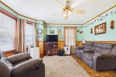 Living - 28 Hancock St, Fall River, MA 02721 photo 3 of 5
