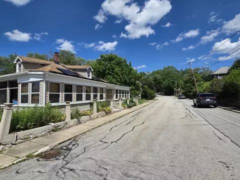 411 High St, Webster, MA 01570 photo 5