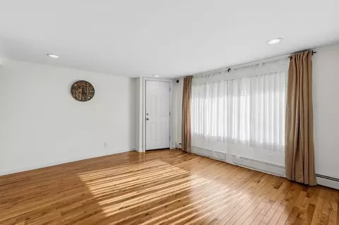 Living - 66 Middle Rd, Acushnet, MA 02743 photo 1 of 4