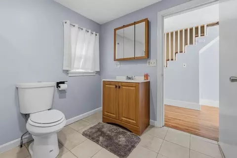 Entry Way - 66 Middle Rd, Acushnet, MA 02743 photo 3 of 5