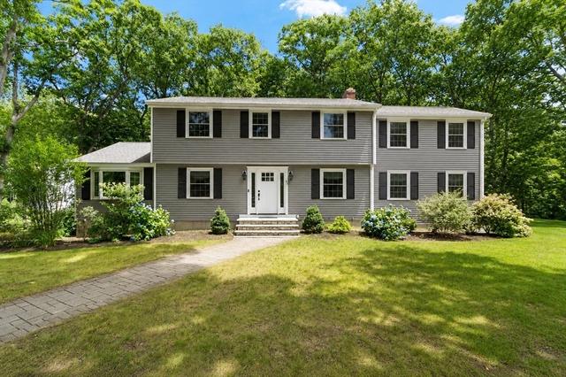 45 Woodberry Ln, North Andover, MA 01845
