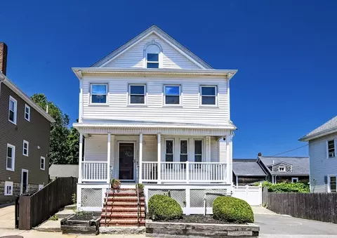 321 Arnold St, New Bedford, MA 02740